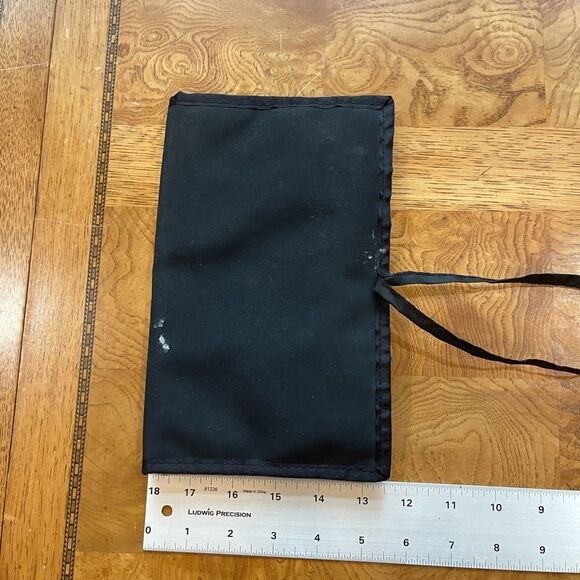 16 Jewelry Travel Pouch - Picture 2 of 9